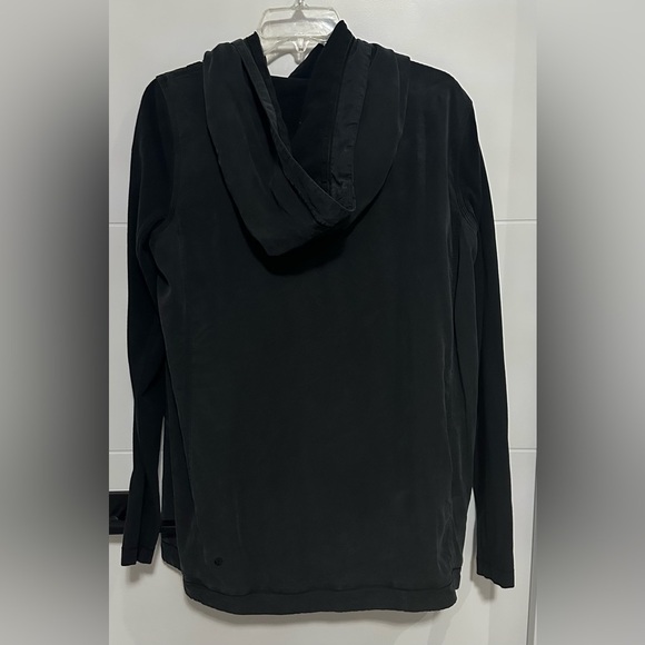 Lululemon Women’s Blissed Out Wrap - Picture 11 of 12